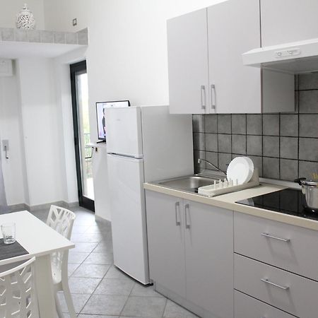 Villa Anita Apartments Capo dʼOrlando Buitenkant foto
