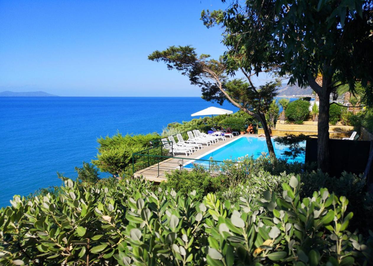 Villa Anita Apartments Capo dʼOrlando Buitenkant foto