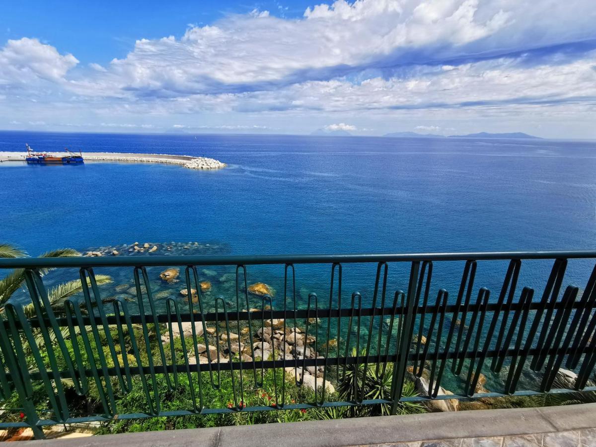 Villa Anita Apartments Capo dʼOrlando Buitenkant foto