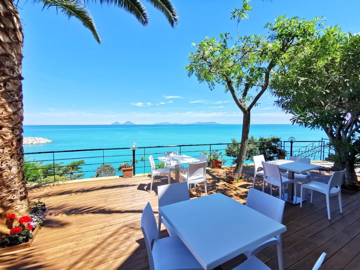 Villa Anita Apartments Capo dʼOrlando Buitenkant foto