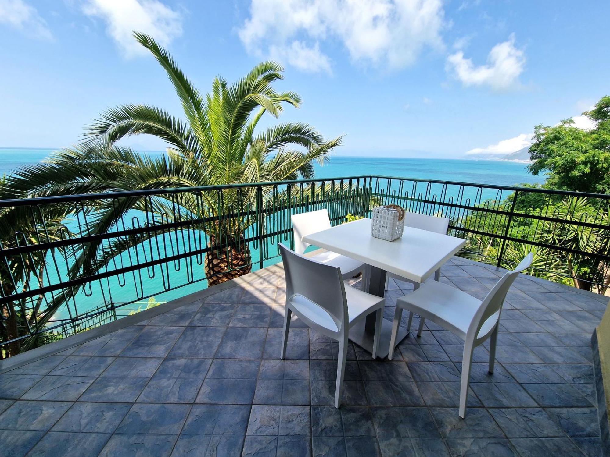 Villa Anita Apartments Capo dʼOrlando Buitenkant foto